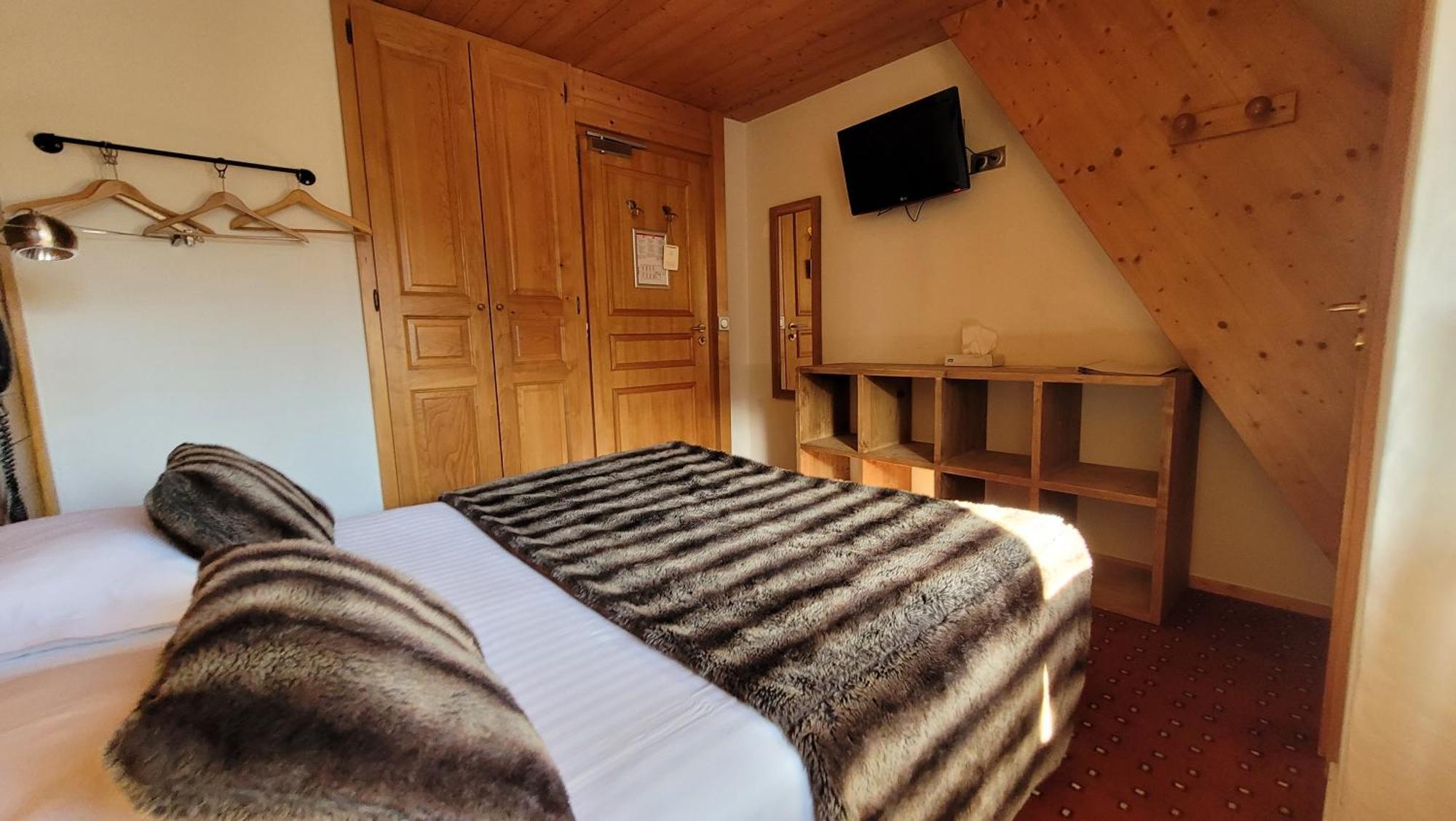 Hotel Christiania Ла-Клюза Екстер'єр фото